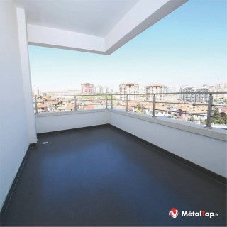 Peindre un balcon en béton avec la peinture sol béton