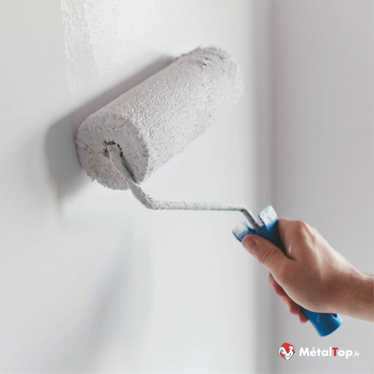 Choisir entre le fixateur fond ou l'impression mur