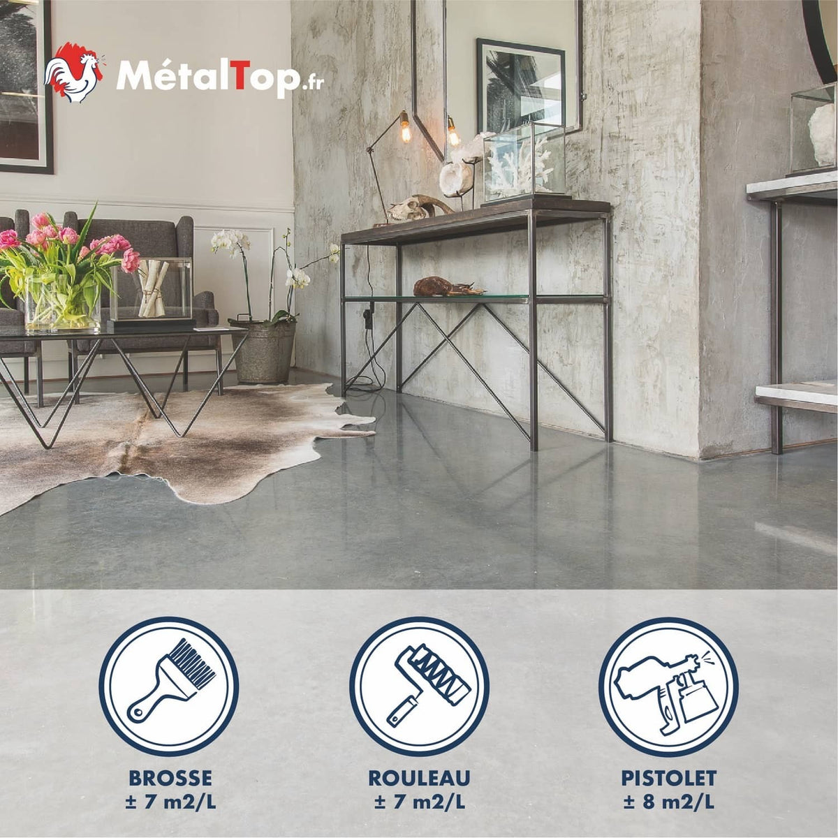 Sol en béton ciré gris dans un salon moderne avec console métallique et tapis en peau de vache