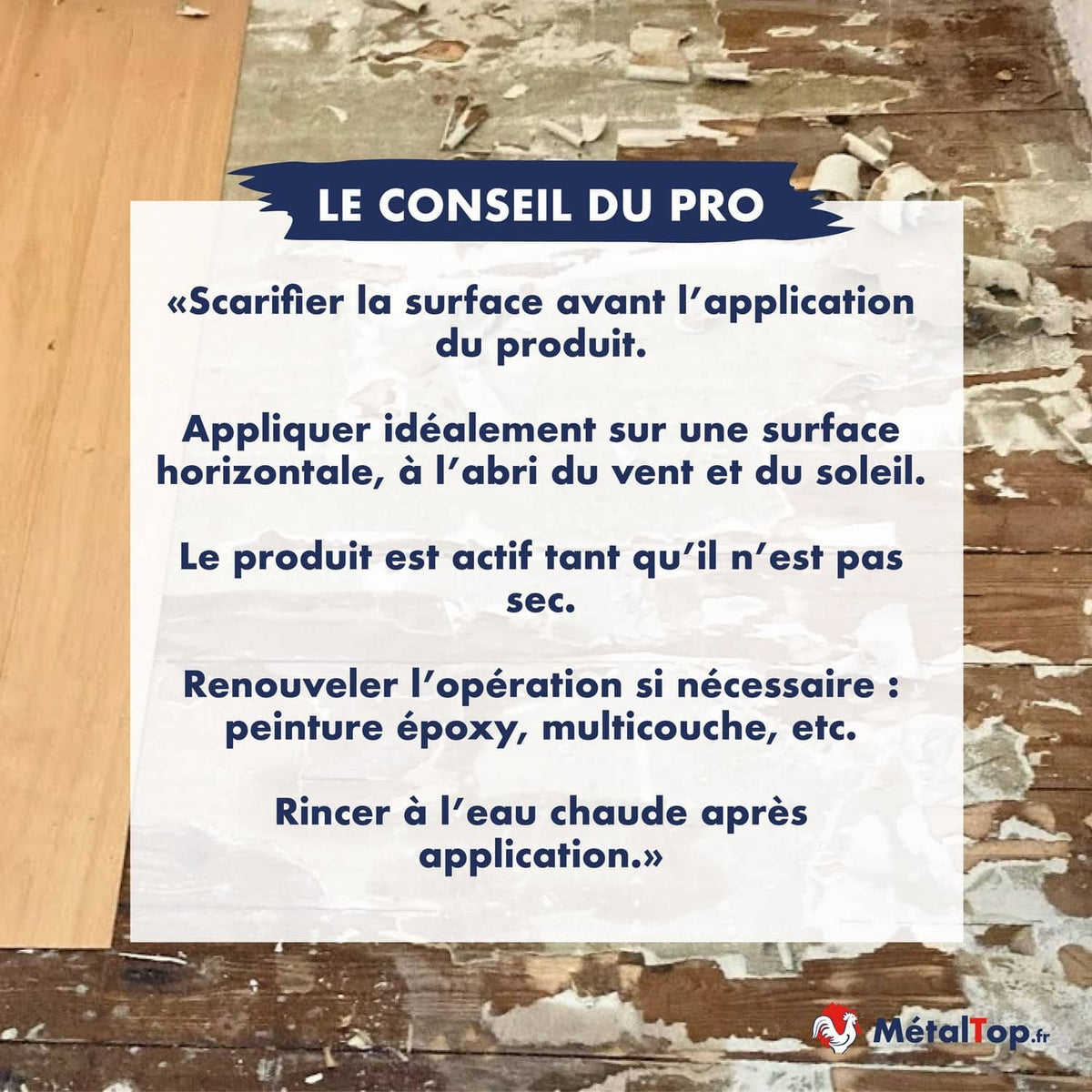 Conseil du pro : scarifier la surface avant d'appliquer le produit sur un parquet écaillé