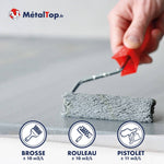 Application au rouleau de peinture grise MétalTop sur métal, avec rendements par outil